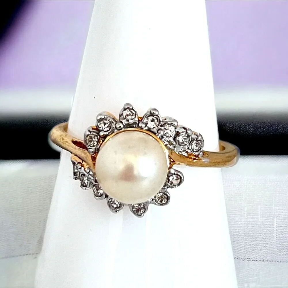 Vintage 1980s ESPO Joseph Esposito Pearl Halo Ring Crystal Accent Gold Tone - 5Z